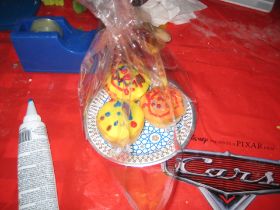 kinderfeestje 3 cakejes ingepakt.jpg