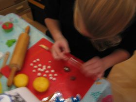 kayley cupcakes maken workshop.jpg