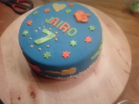 taart voor Jairo zijn verjaardag van Christy.jpg